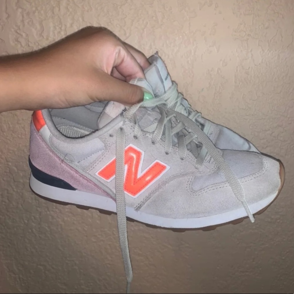 New Balance 696 Classics